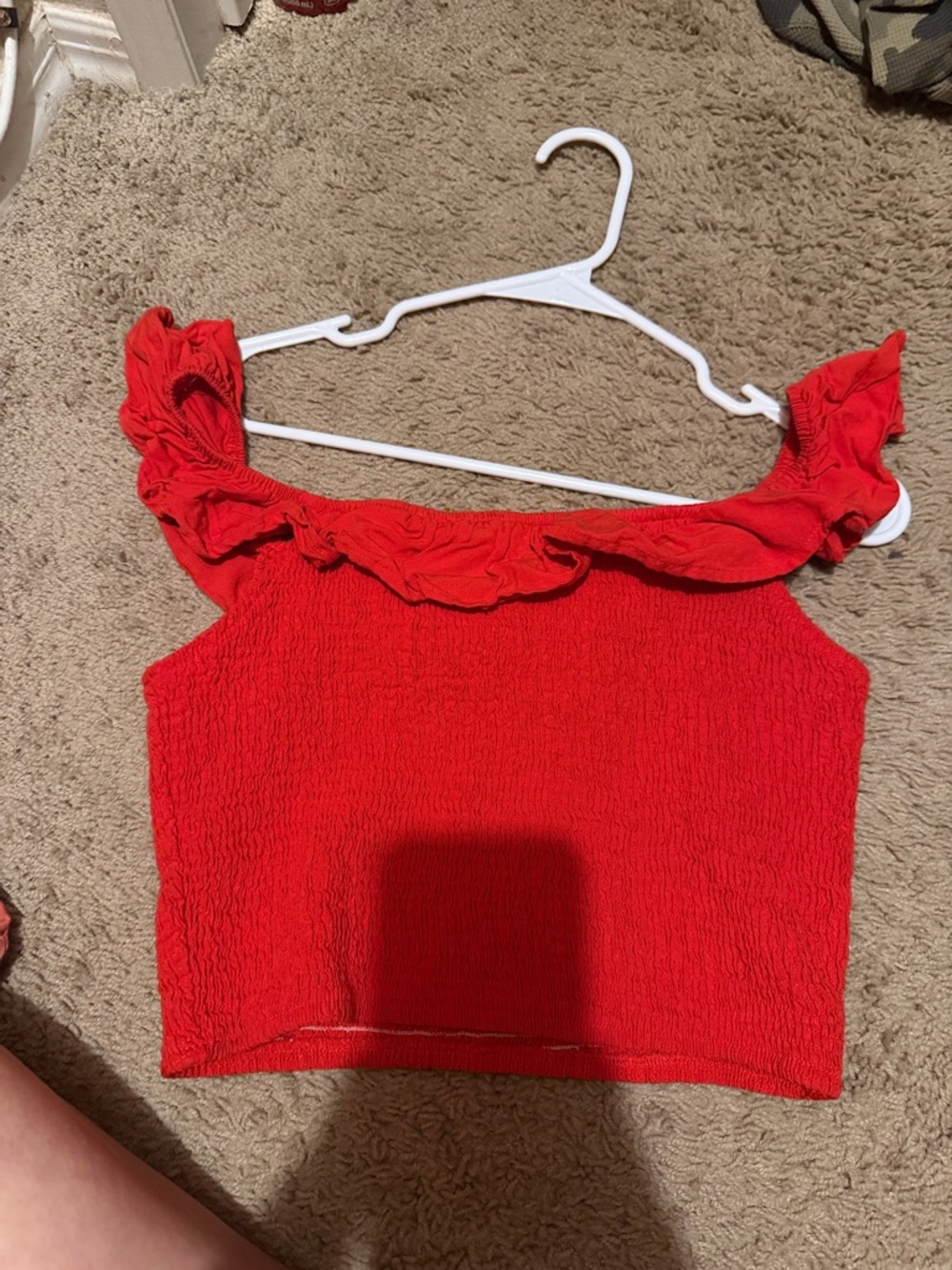 White room+cactus Red Ruffled Strap Crop Top